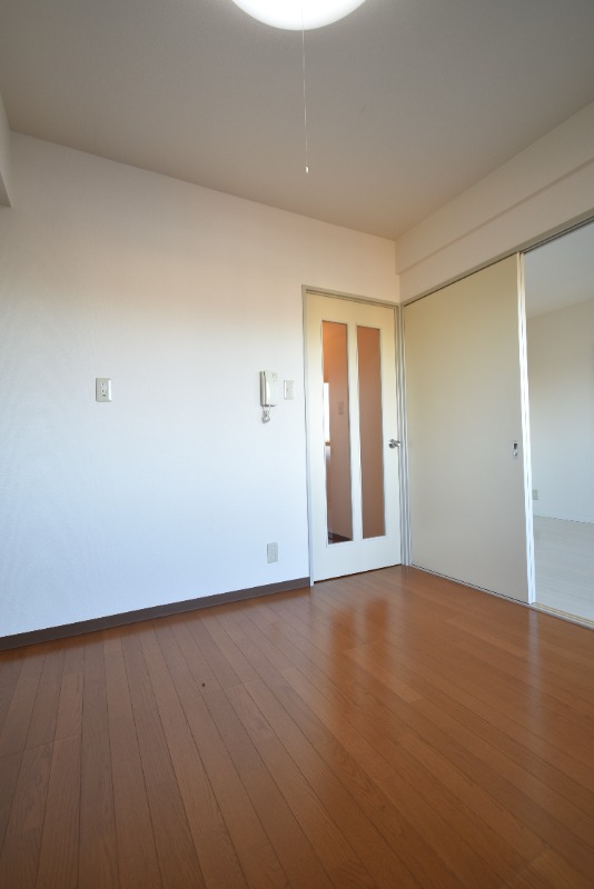 ��ʌ��������܎s�Y�a���ՂR���ڂ̃}���V�����̂��̑������E�X�y�[�X