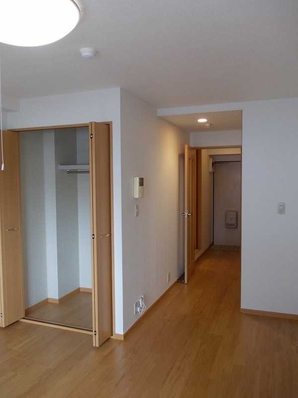 ��ʌ������s�h���R���ڂ̃}���V�����̂��̑������E�X�y�[�X