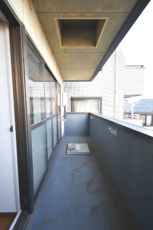 ��ʌ��������܎s�Y�a���ՂR���ڂ̃}���V�����̃o���R�j�[