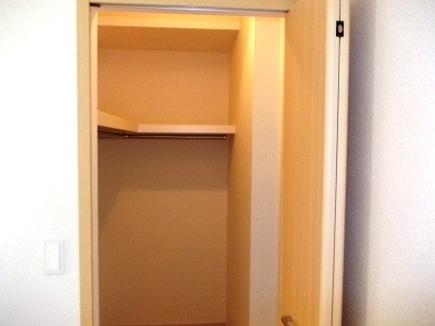 ��ʌ��k�����S�ɓޒ��w���S���ڂ̃A�p�[�g�̎��[