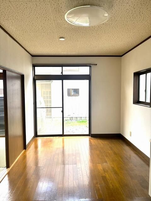 ��ʌ��������܎s�������a�c���Q���ڂ̈�ˌ��Ă̂��̑������E�X�y�[�X