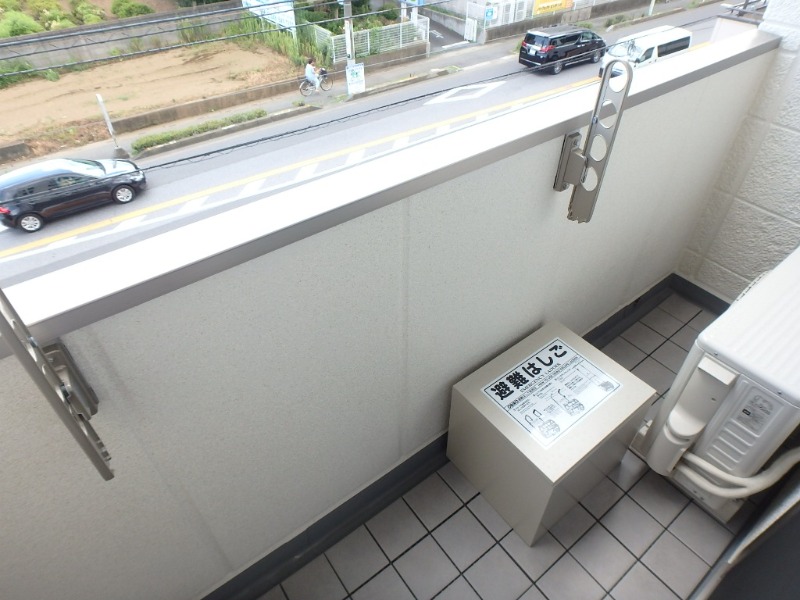 ��ʌ��������܎s������厚�쒆��̃}���V�����̃o���R�j�[