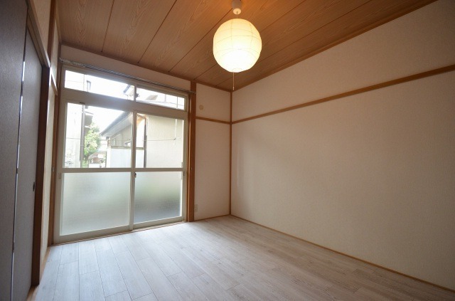 ��ʌ�����s�x�m���P���ڂ̃A�p�[�g�̋��ԁE���r���O