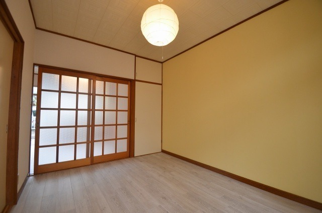 ��ʌ�����s�x�m���P���ڂ̃A�p�[�g�̂��̑������E�X�y�[�X