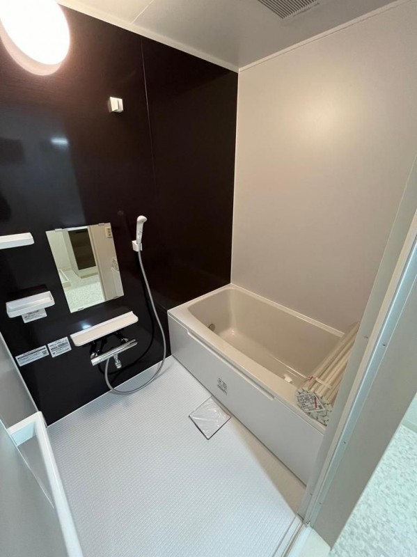 ��ʌ��������܎s�Y�a��j���J�P���ڂ̃}���V�����̃o�X