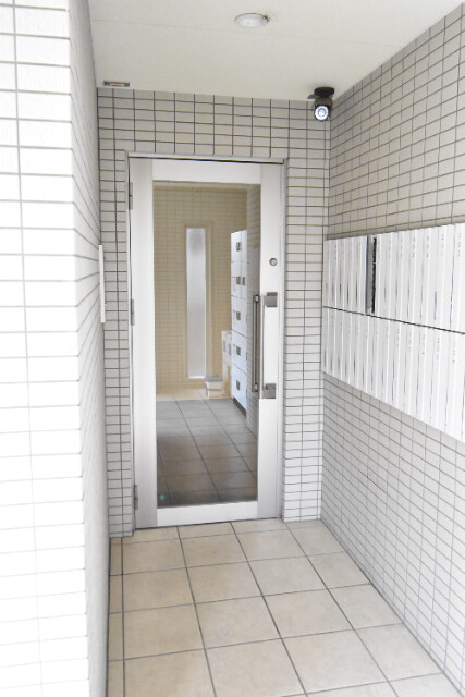 ��ʌ��������܎s��{��O���Q���ڂ̃}���V�����̃G���g�����X