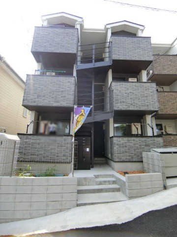 ��ʌ��������܎s���搼�x�W���ڂ̃A�p�[�g�̌����O��