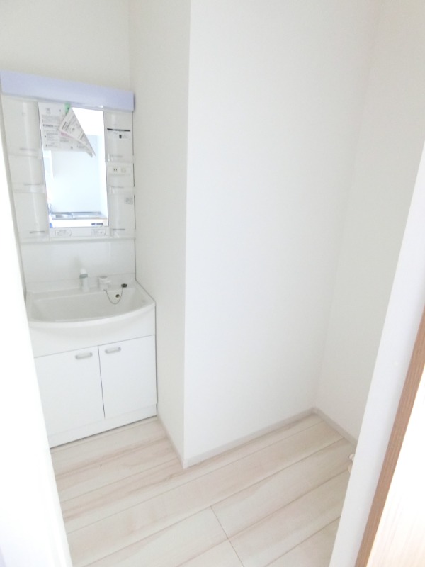 ��ʌ��������܎s���搼�x�W���ڂ̃A�p�[�g�̐��ʏ�