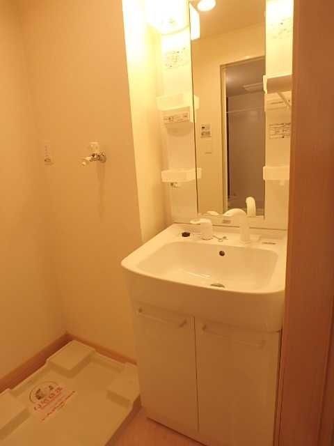 ��ʌ��������܎s��{��O���S���ڂ̃}���V�����̐��ʏ�