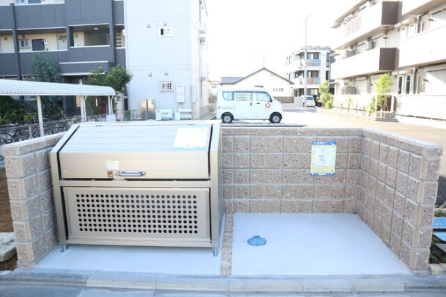 ��ʌ�����s�厚���̃A�p�[�g�̂��̑�