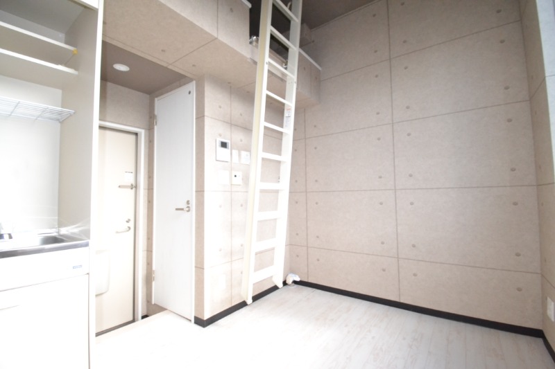 ��ʌ��������܎s��������u�Q���ڂ̃A�p�[�g�̋��ԁE���r���O