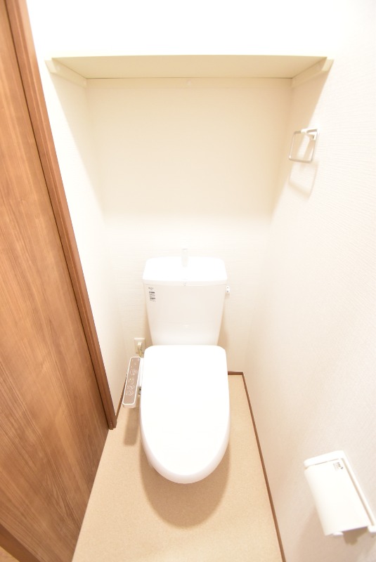 ��ʌ�����s�厚�v���q��V�c�̃A�p�[�g�̃g�C��