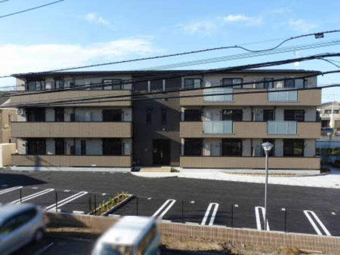 ��ʌ�����s�厚�ؑ]�C�̃A�p�[�g�̌����O��