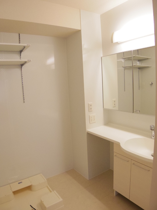 ��ʌ�����s�厚�ؑ]�C�̃A�p�[�g�̐��ʏ�