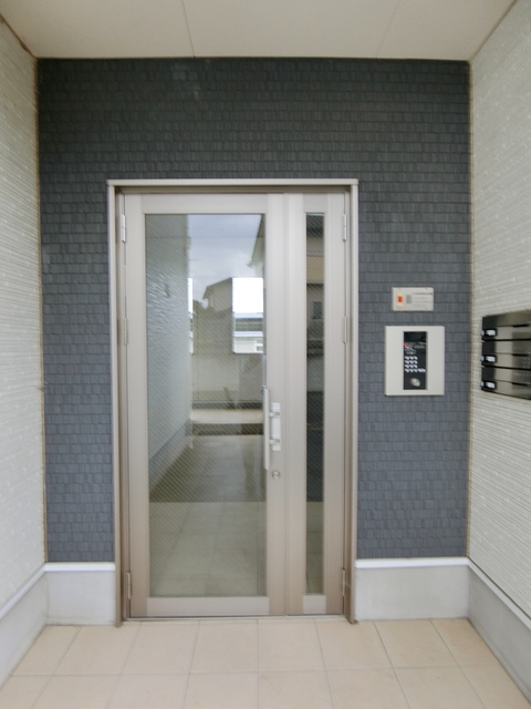 ��ʌ��������܎s�΋�厚����c�̃A�p�[�g�̃G���g�����X