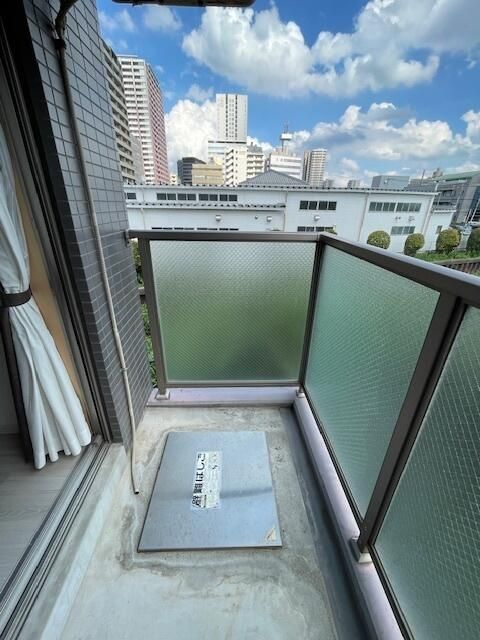 ��ʌ��������܎s��{����ؒ��S���ڂ̃}���V�����̃o���R�j�[