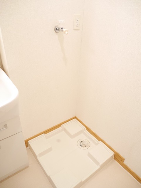 ��ʌ��k�����S�ɓޒ����h��R���ڂ̃A�p�[�g�̂��̑�