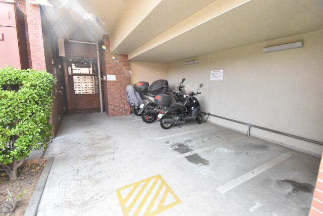 ��ʌ��z�J�s�厚�����̃}���V�����̂��̑�