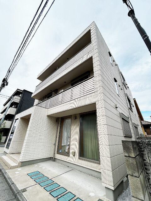 ��ʌ��������܎s�Y�a���ՂV����1-4�̃}���V�����̌����O��