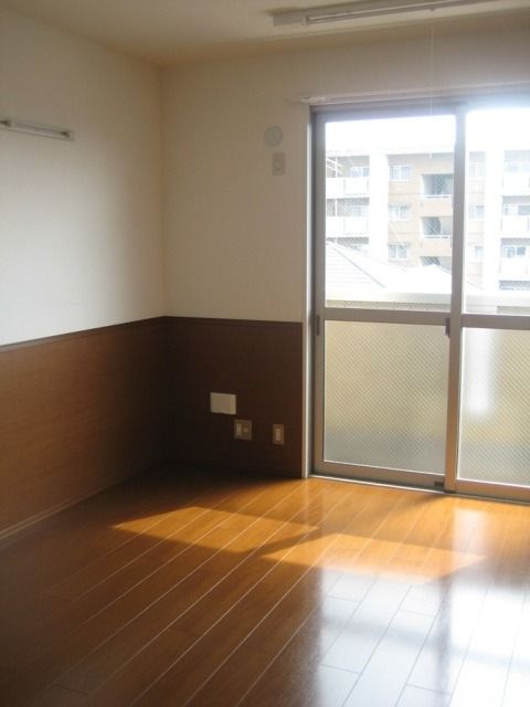 ��ʌ��������܎s�΋擹�c�y�Q���ڂ̃A�p�[�g�̂��̑������E�X�y�[�X