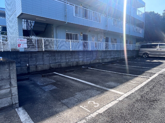 ��ʌ��������܎s������[��R���ڂ̃}���V�����̒��ԏ�