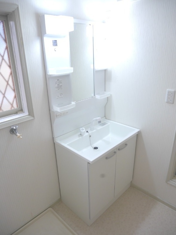 ��ʌ������s���P�O���ڂ̃A�p�[�g�̐��ʏ�