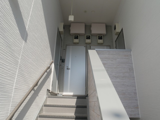 ��ʌ��������܎s�k����i���R���ڂ̃A�p�[�g�̃G���g�����X