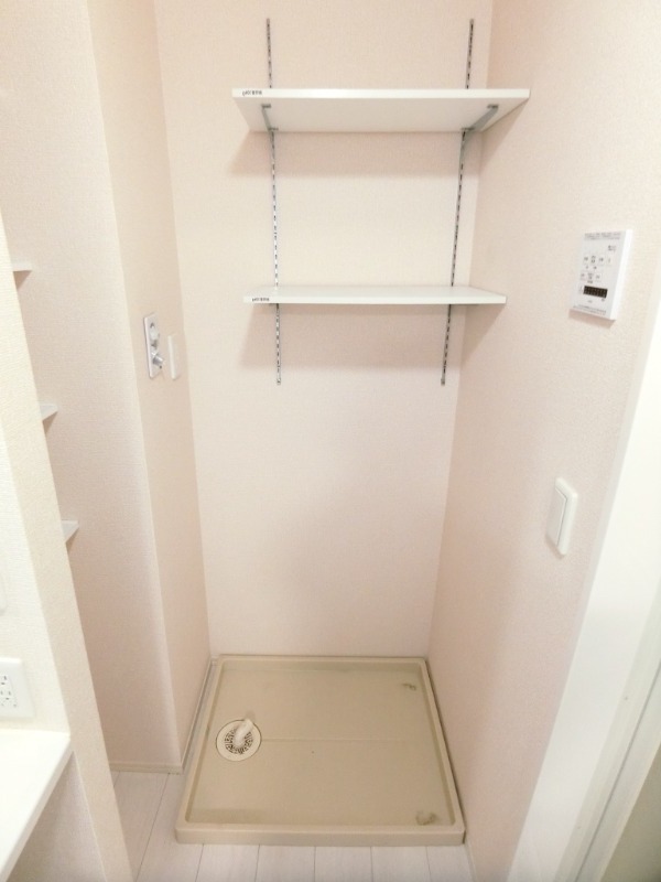 ��ʌ��z�J�s���C�N�^�E���U���ڂ̃A�p�[�g�̂��̑�