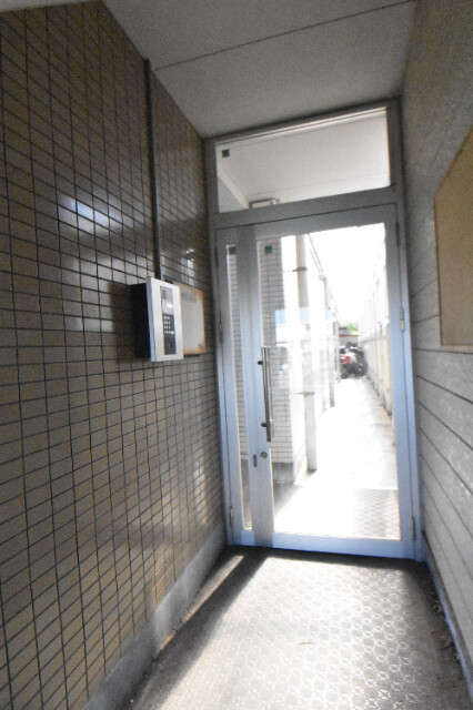 ��ʌ��@�c�s���P���ڂ̃}���V�����̃G���g�����X