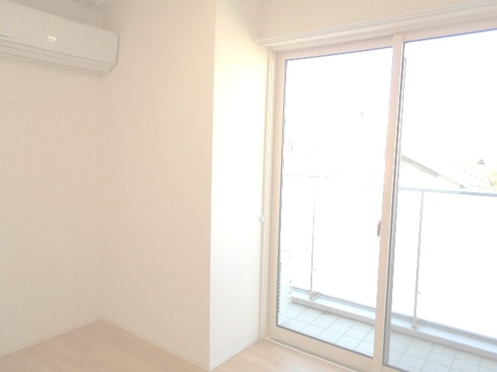 ��ʌ��������܎s�Y�a�撇���R���ڂ̃}���V�����̋��ԁE���r���O