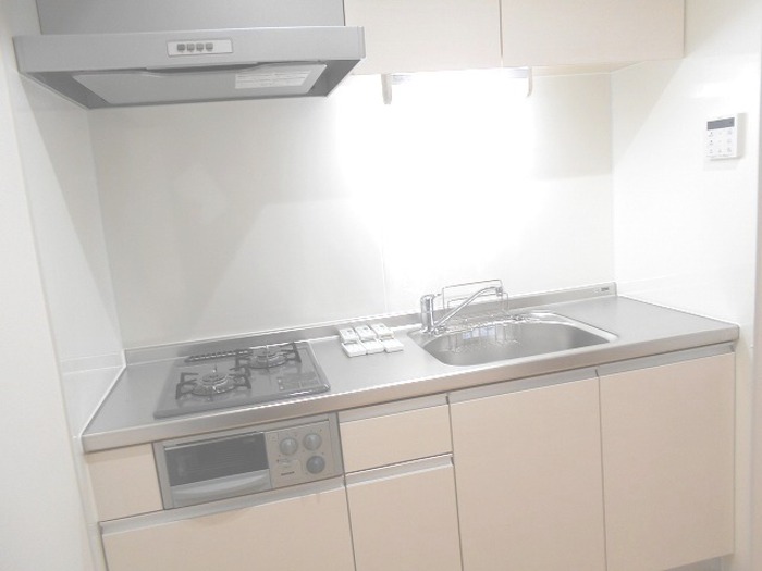 ��ʌ��������܎s�Y�a�撇���R���ڂ̃}���V�����̃L�b�`��