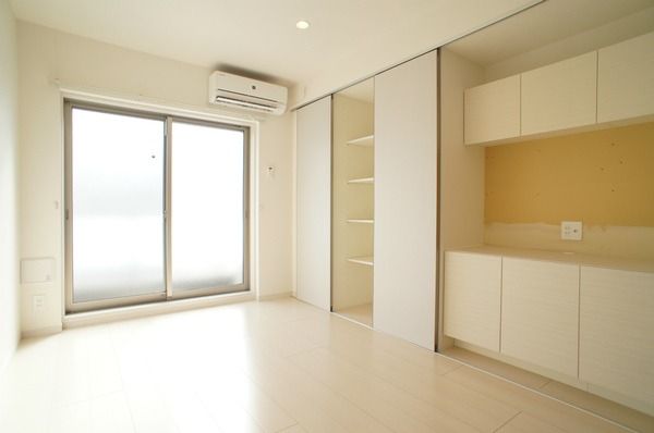 ��ʌ�����s�˒˂R���ڂ̃}���V�����̋��ԁE���r���O