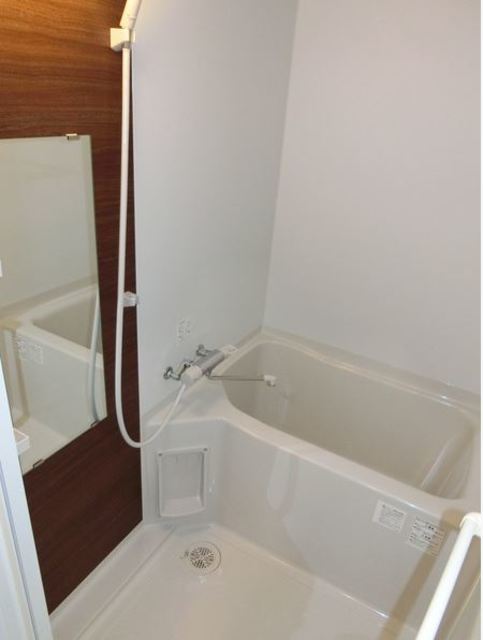 ��ʌ��������܎s������t���R���ڂ̃A�p�[�g�̃o�X