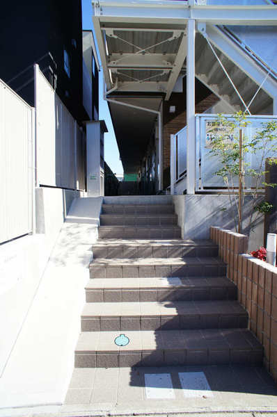 ��ʌ�����s�˒˂R���ڂ̃}���V�����̃G���g�����X