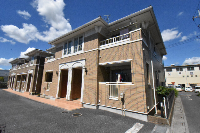 ��ʌ��������܎s��΋���Q���ڂ̃A�p�[�g�̌����O��