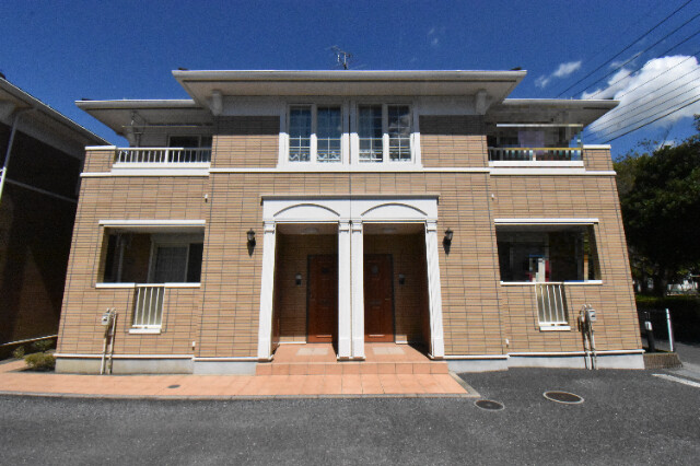 ��ʌ��������܎s��΋���Q����9-2�̃A�p�[�g�̌����O��