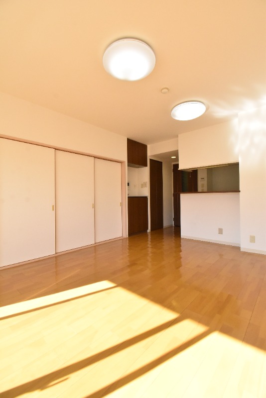 ��ʌ��������܎s�Y�a���ՂP�O���ڂ̃}���V�����̋����E���r���O