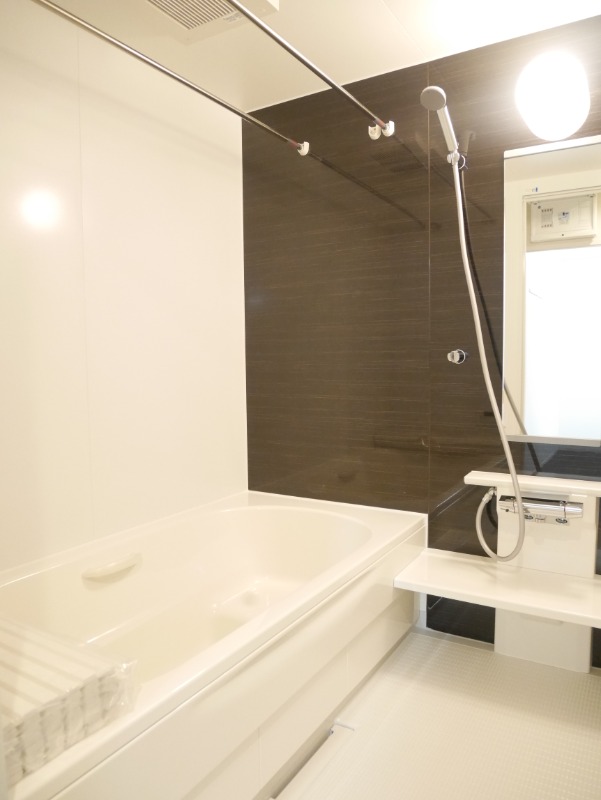 ��ʌ��������܎s��{��y�蒬�R���ڂ̃}���V�����̃o�X