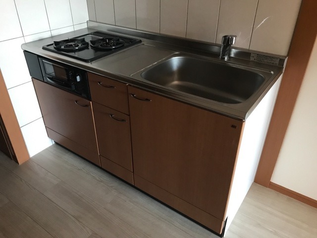 ��ʌ��������܎s��΋擌��΂S���ڂ̃}���V�����̃L�b�`��