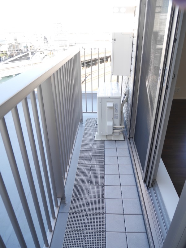 ��ʌ��������܎s��{��y�蒬�R���ڂ̃}���V�����̃o���R�j�[