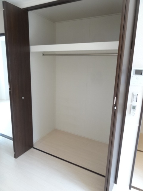 ��ʌ��������܎s���搼��{�R���ڂ̃A�p�[�g�̎��[