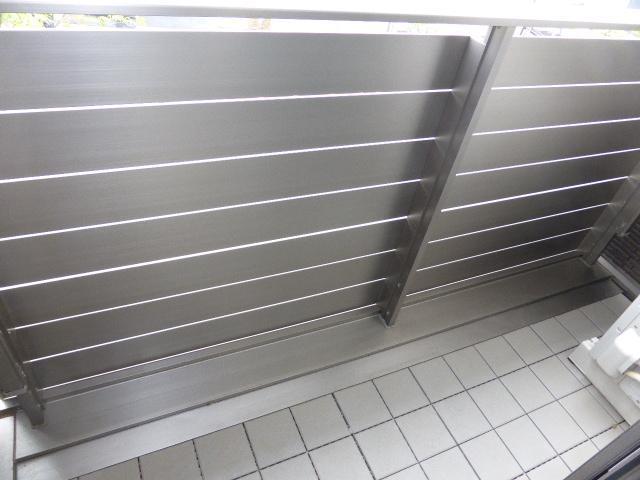 ��ʌ��������܎s���搼��{�R���ڂ̃A�p�[�g�̃o���R�j�[