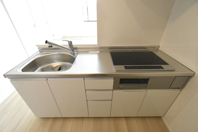 ��ʌ��@�c�s�Β��R���ڂ̃A�p�[�g�̃L�b�`��