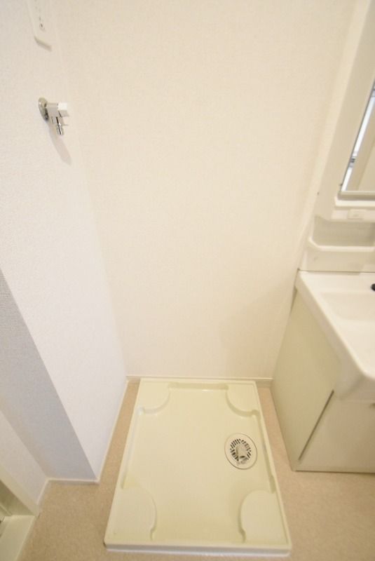 ��ʌ��@�c�s�Β��R���ڂ̃A�p�[�g�̂��̑�