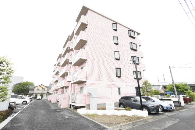 ��ʌ��k�����S�ɓޒ��w���P����16�̃}���V�����̌����O��