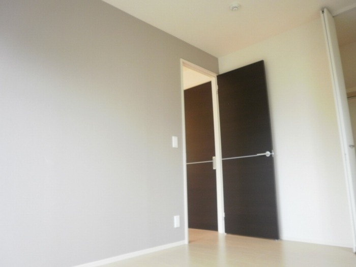 ��ʌ��t�����s��g�c�̃A�p�[�g�̂��̑������E�X�y�[�X