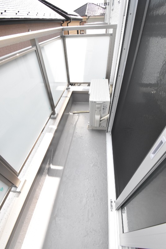 ��ʌ�����s�厚�ԎR�̃A�p�[�g�̃o���R�j�[