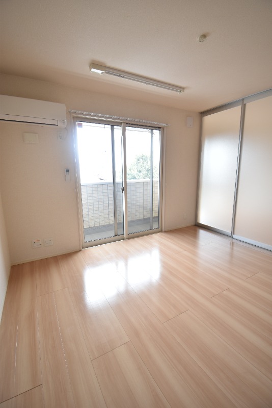 ��ʌ��������܎s����厚���L�̃A�p�[�g�̋��ԁE���r���O