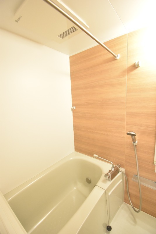 ��ʌ��������܎s����厚���L�̃A�p�[�g�̃o�X