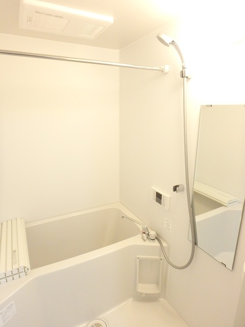 ��ʌ��������܎s��{��㏬���̃A�p�[�g�̃o�X